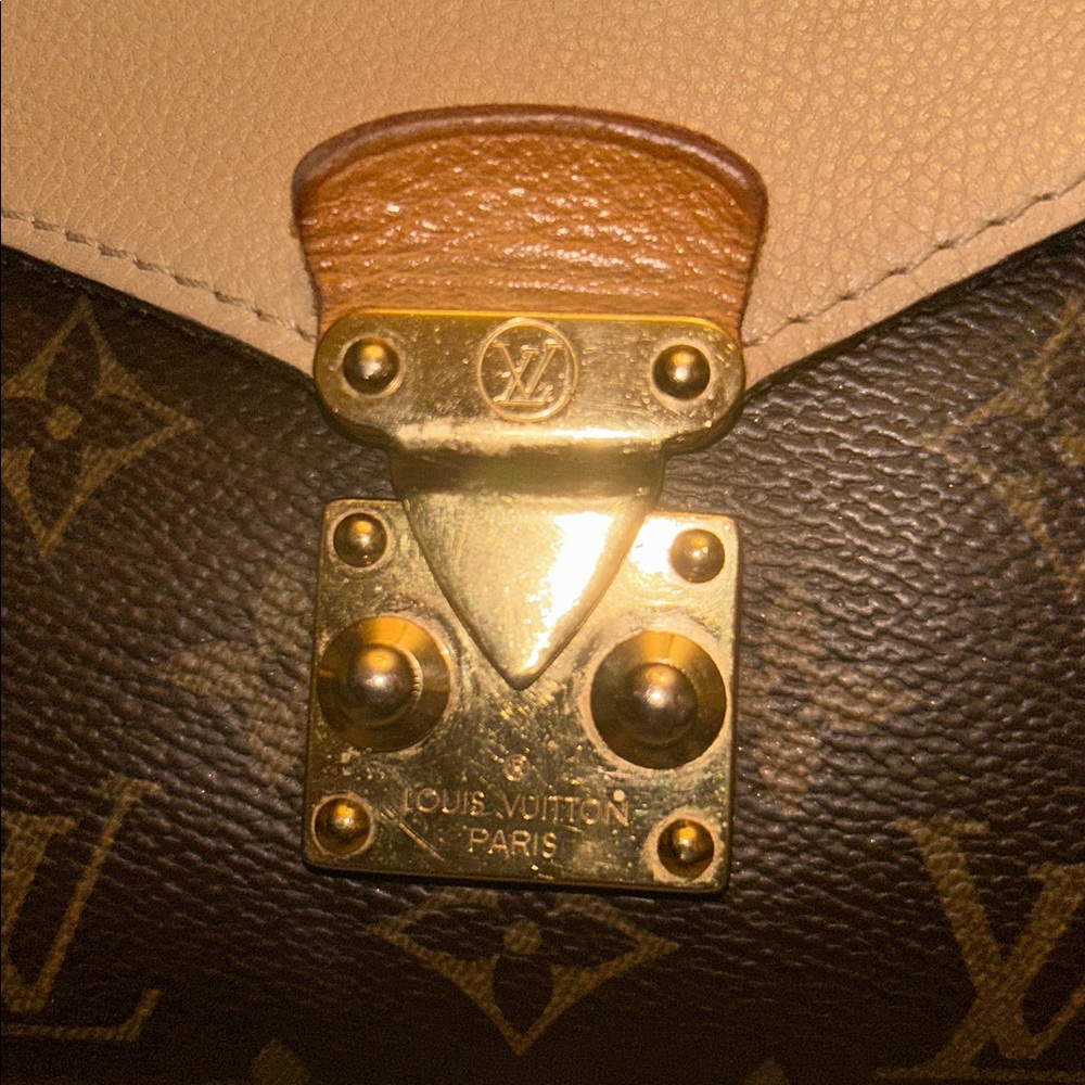 Louis Vuitton Pallas Chain Shoulder Monogram bag authentic - Picture 14 of 17